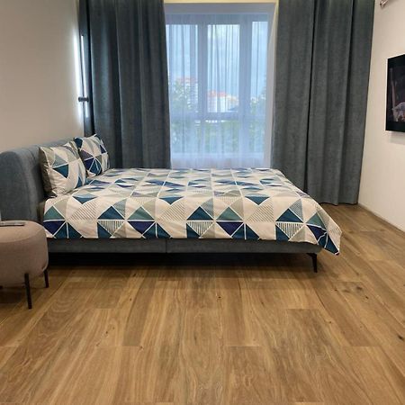 Апартаменти В Районі Автовокзалу Поблизу Обласноі Лікарні Жк Great House Rivne Bagian luar foto